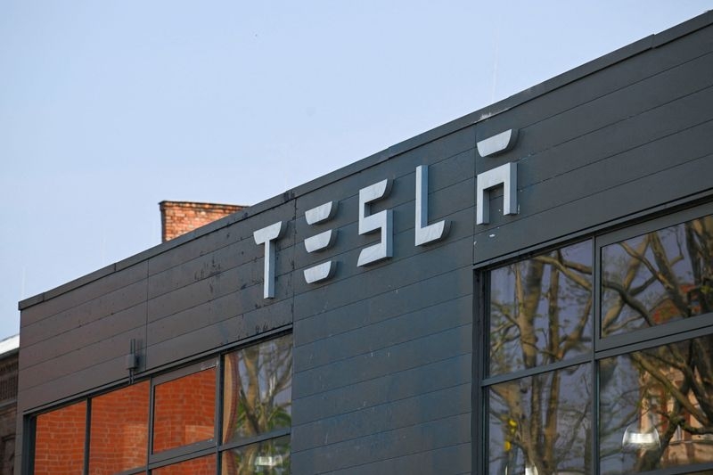 Tesla's India head resigns as company prepares for country launch, Bloomberg News reports