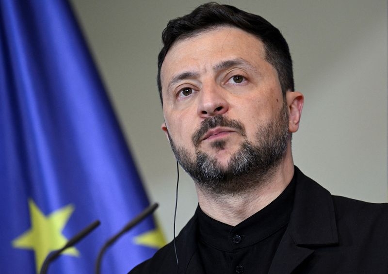 Book-fair browser Zelenskiy picks up new title: 'To Kill A Tyrant'