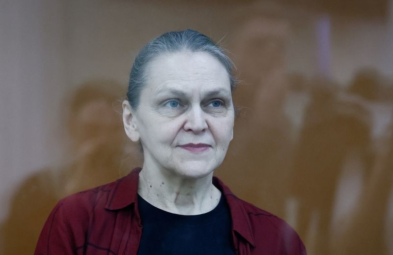 Russia fines veteran journalist for 'justifying terrorism'