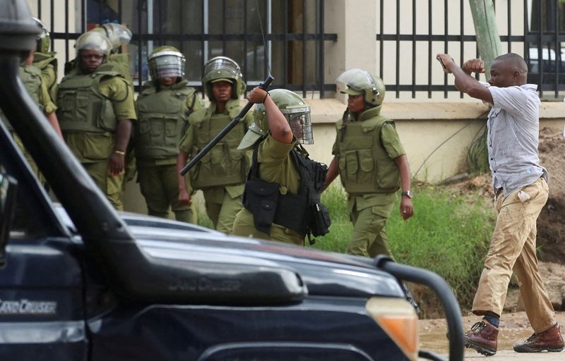 Tanzania arrests opposition official travelling to political conference