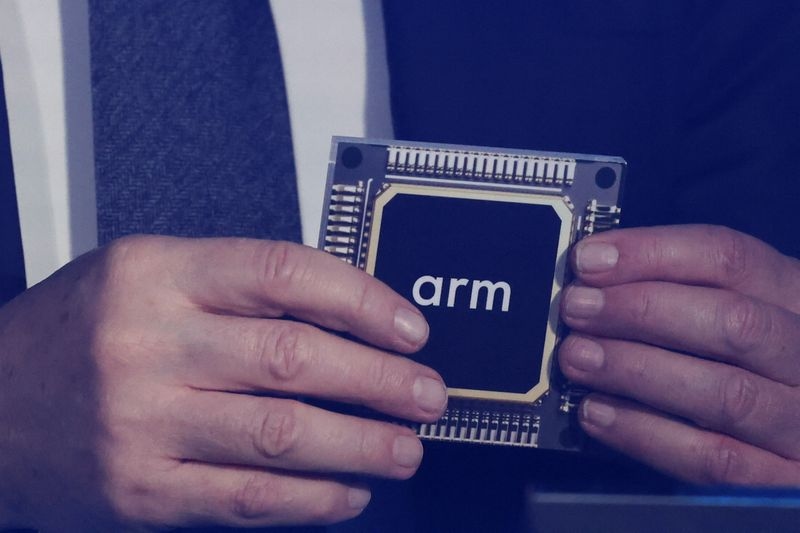 Exclusive-Arm estimates a 14-fold increase in data center customers since 2021, company says