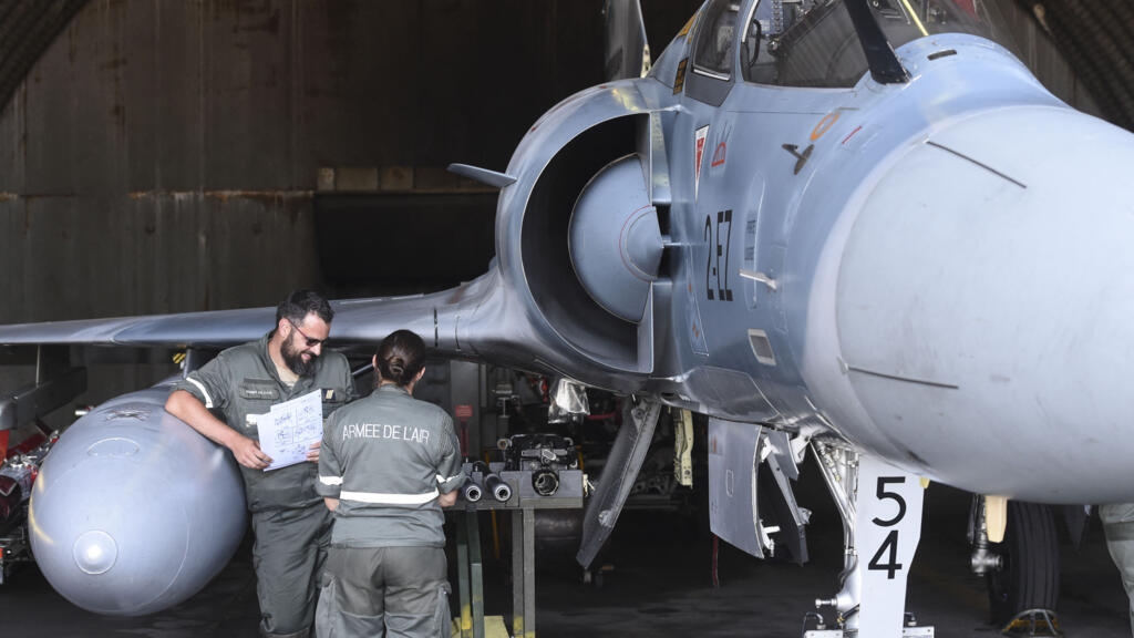 France pumps money into eastern air base to handle nuclear-armed bombers