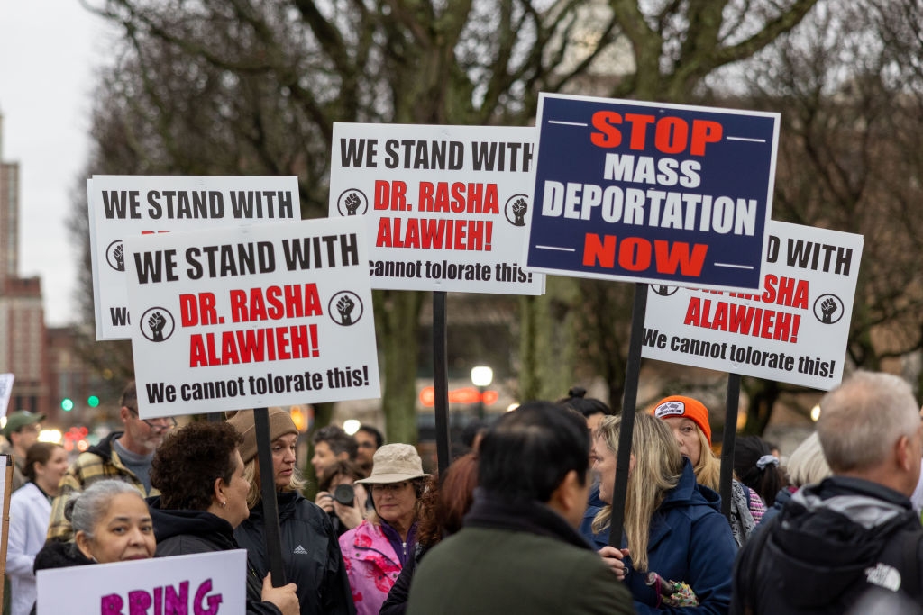 Lawyers challenge customs officials' constitutional authority to deport Brown Medicine kidney doctor