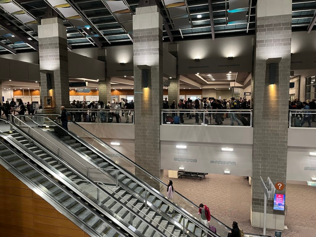 Airport officials consider privatizing TSA screening duties at T.F. Green