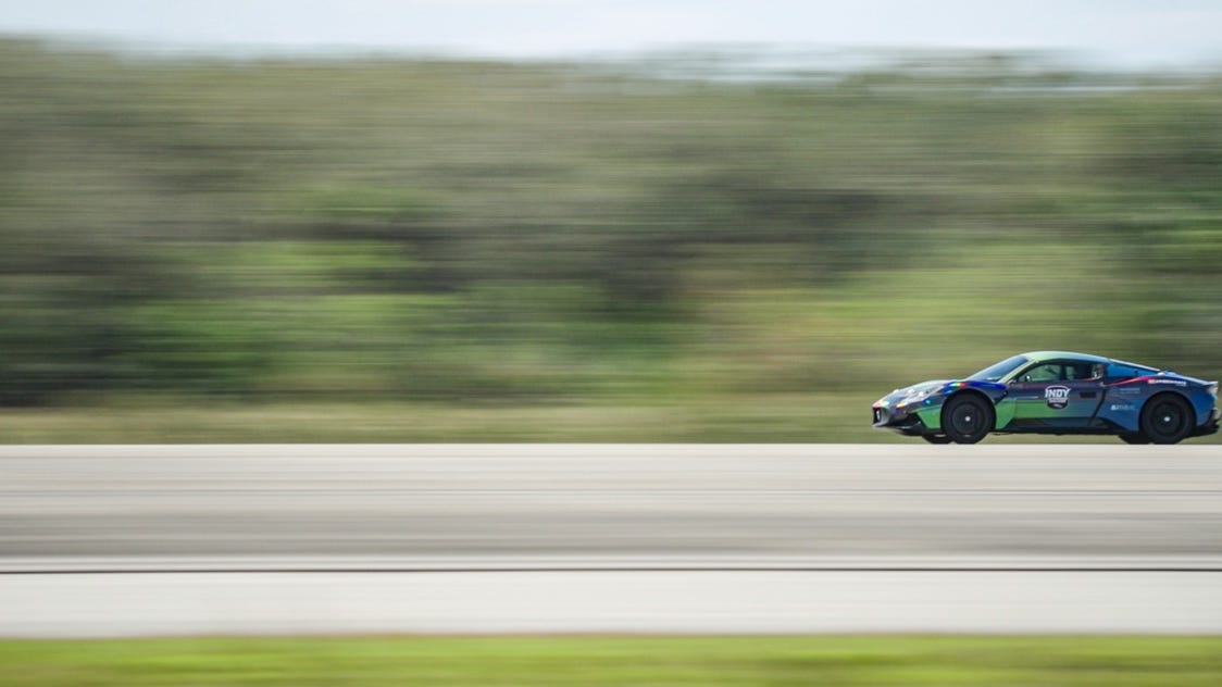 Maserati Sets Self-Driving Car World Speed Record in AI-Driven MC20