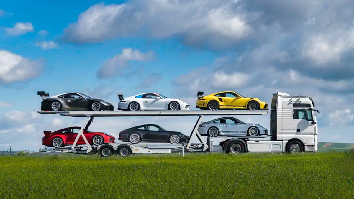 The ‘Six Cars, One Truck' Porsche 911 GT Collection in Photos