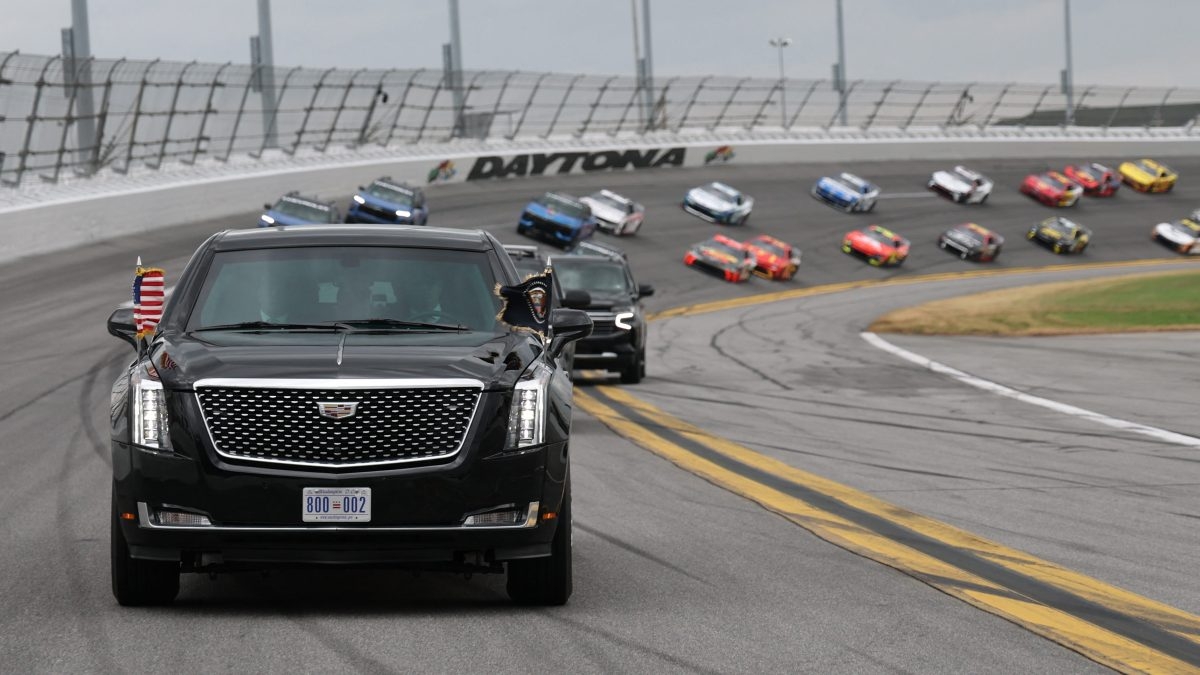 The Next Secret Service Presidential Limo Might Be Based on a Cadillac Escalade