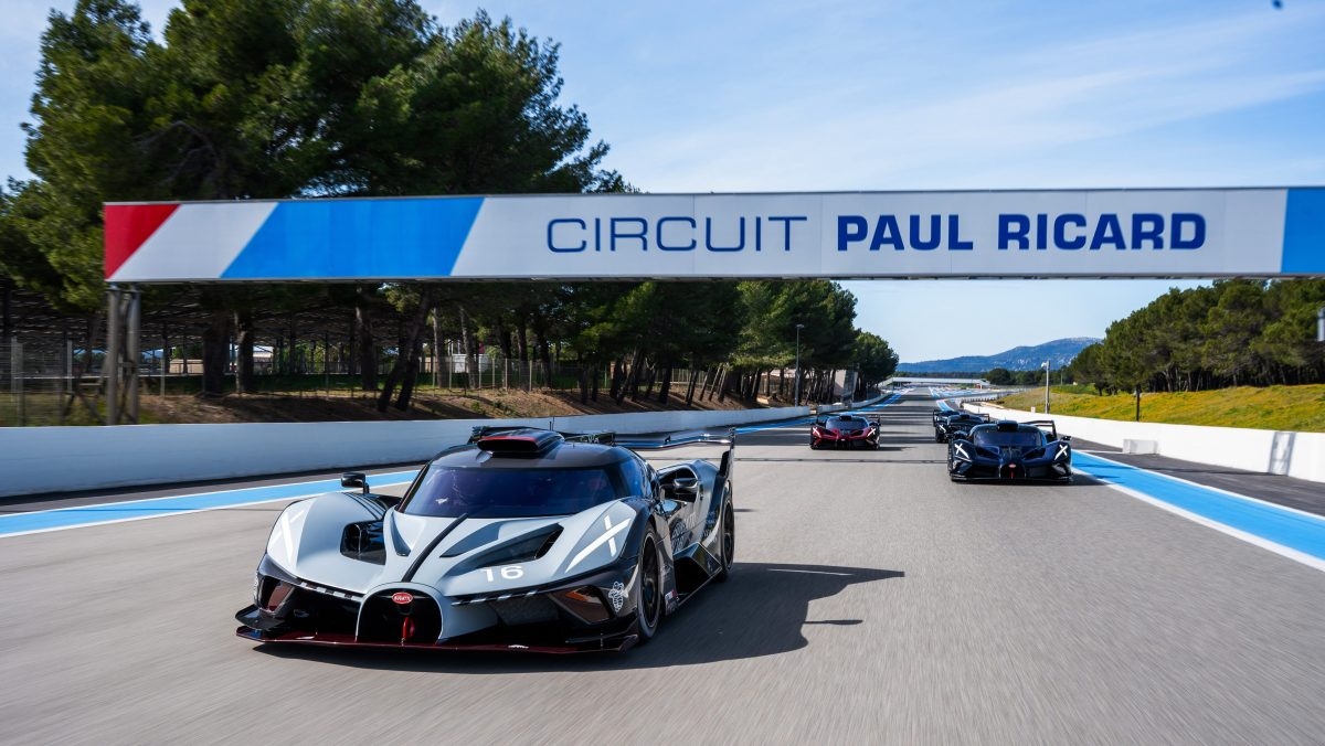 Bugatti Had Bolide Owners Warm up in a Porsche 911 Before Hitting the Track—Here's Why