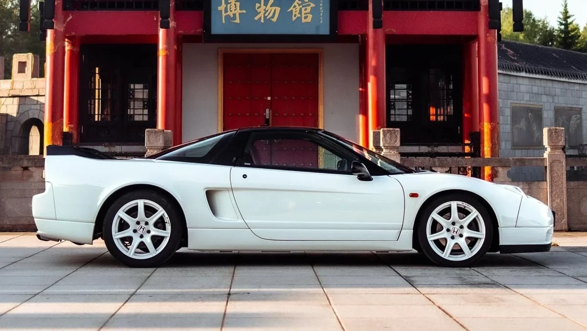 The 2003 Honda NSX-R in Photos