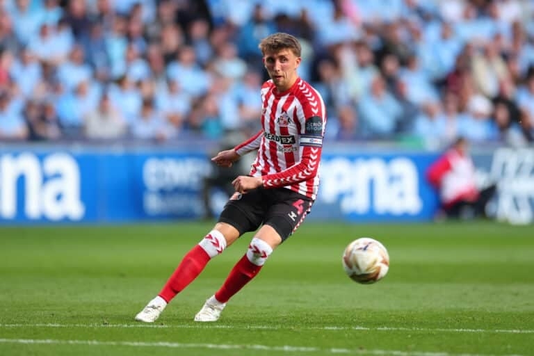 Roma eyeing Sunderland's Dan Neil as Paredes replacement