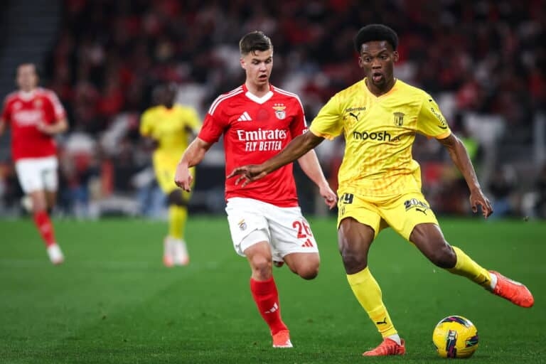 Dahl insists on staying at Benfica