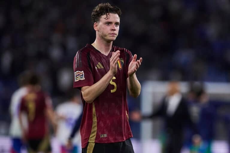 Milan enter race for Maxim De Cuyper