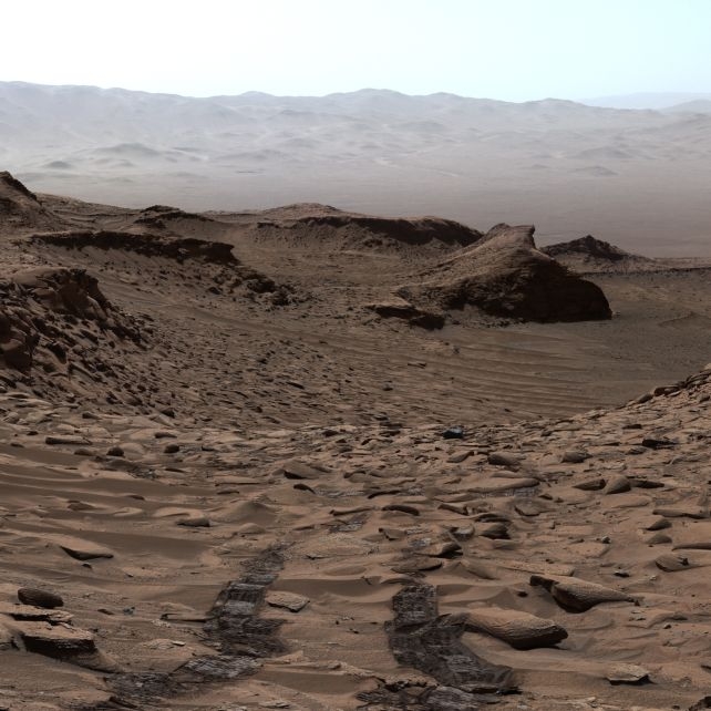 Curiosity Finds First In Situ Evidence of Carbon Cycle on Ancient Mars
