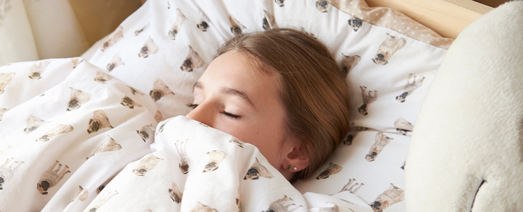 Just 15 Extra Minutes of Sleep Is Linked to Brain Benefits in Young People
