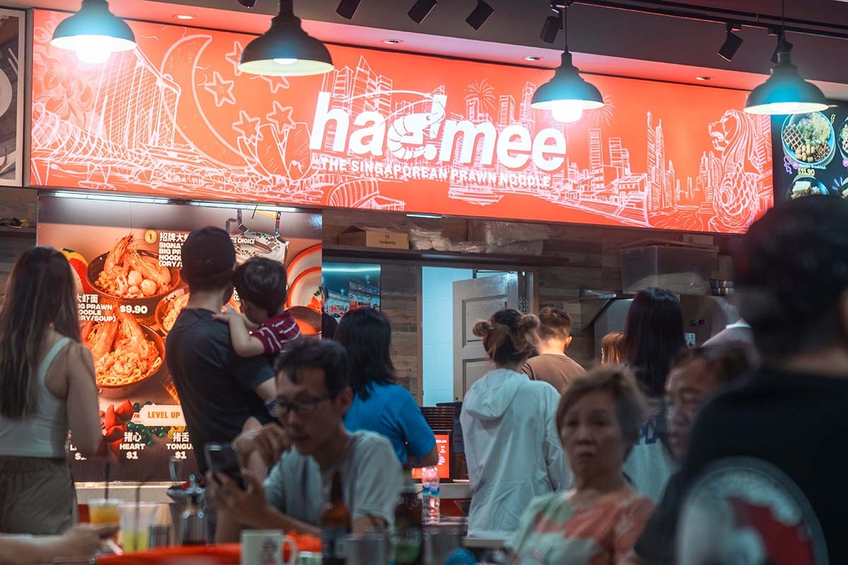 New in town: Hae! Mee — 25-year-old Bai Nian 2nd-gen sells prawn noodles with palm-sized prawns