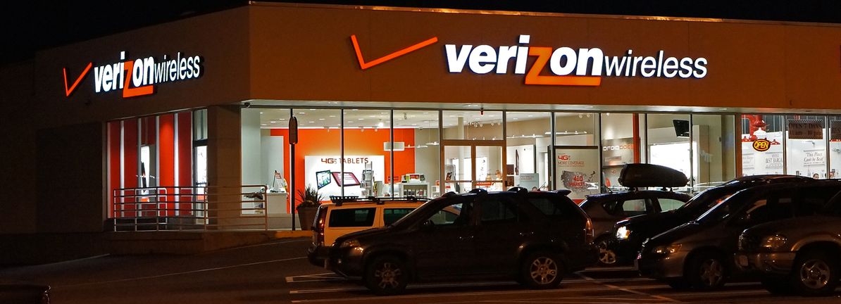 The Returns On Capital At Verizon Communications (NYSE:VZ) Don't Inspire Confidence