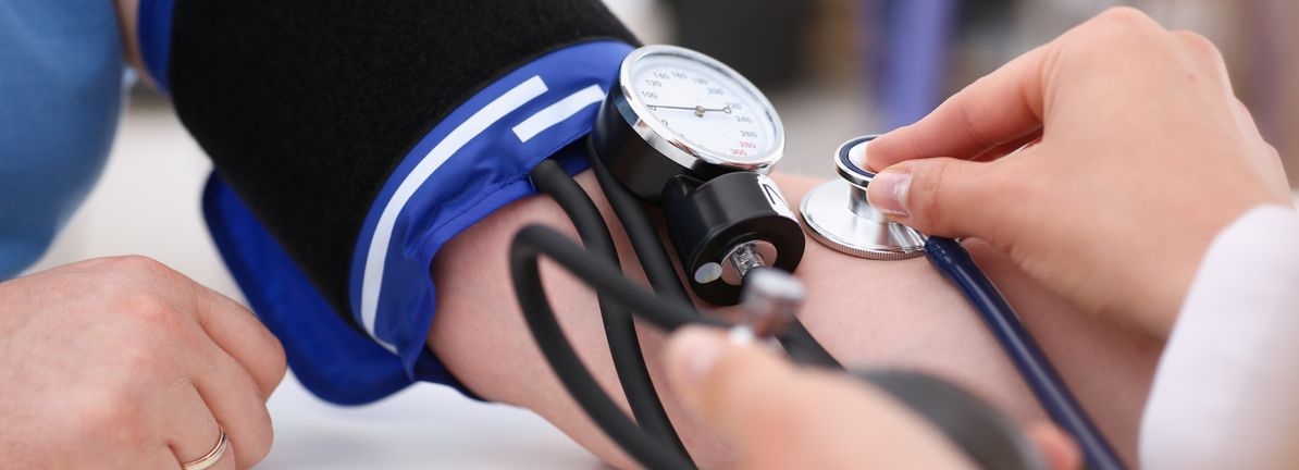 Read This Before Considering Fresenius Medical Care AG (ETR:FME) For Its Upcoming €1.44 Dividend