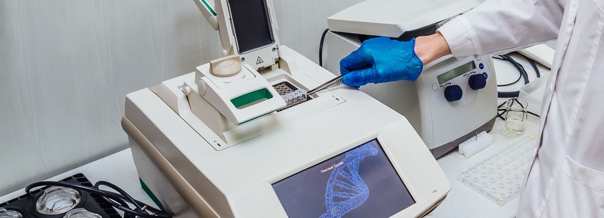 Why Avantor, Inc. (NYSE:AVTR) Could Be Worth Watching