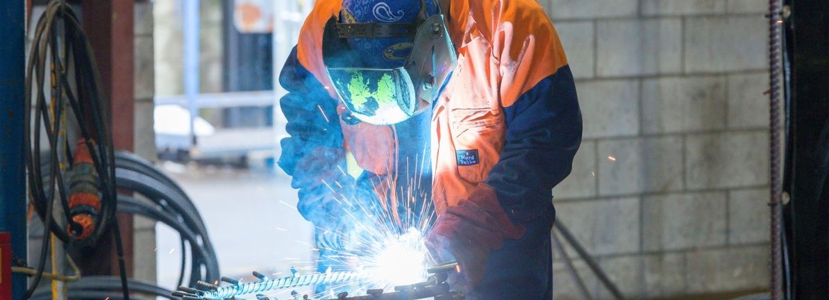At NZ$3.46, Is It Time To Put Fletcher Building Limited (NZSE:FBU) On Your Watch List?