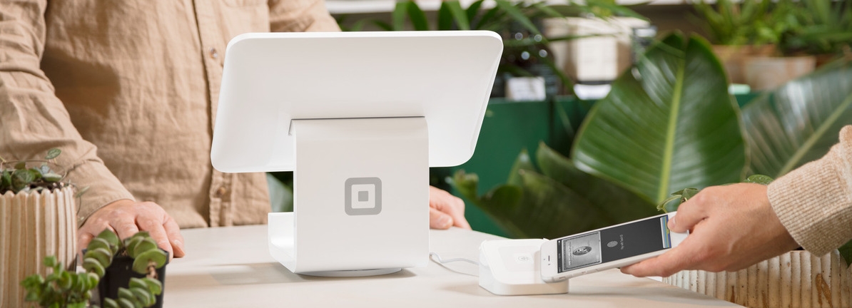 Block (NYSE:XYZ) Shares Slide 11% Over One Week Amid Broader Market Downturn