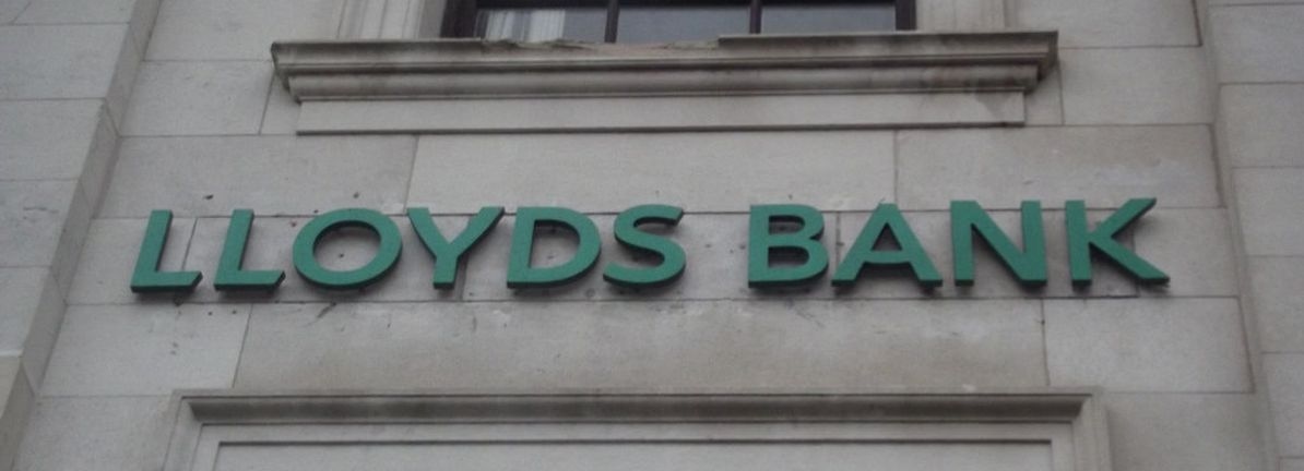 3 UK Dividend Stocks Offering Up To 4.2% Yield
