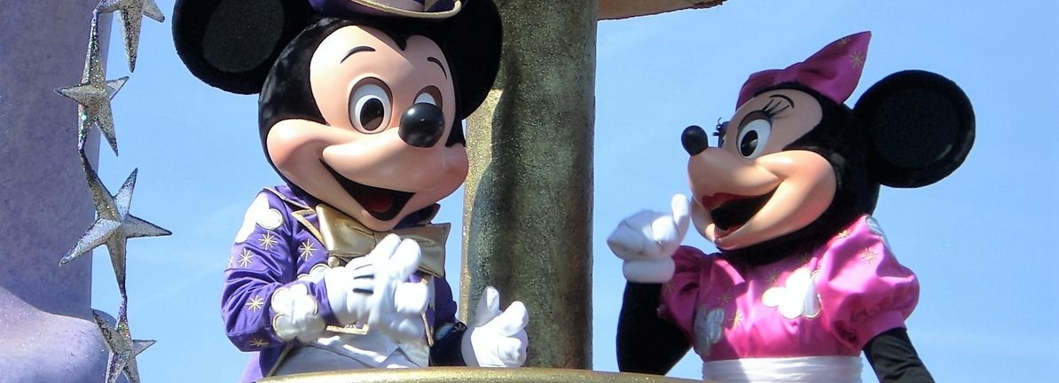 Walt Disney (NYSE:DIS) Reports Strong Q2 Earnings With US$3,275 Million Net Income Turnaround