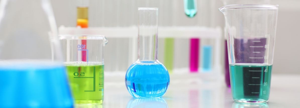 DuPont de Nemours (NYSE:DD) Shares Slide 26% Last Quarter Amid Market Volatility