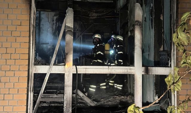 Hamburg hospital fire kills three as people call for help from windows