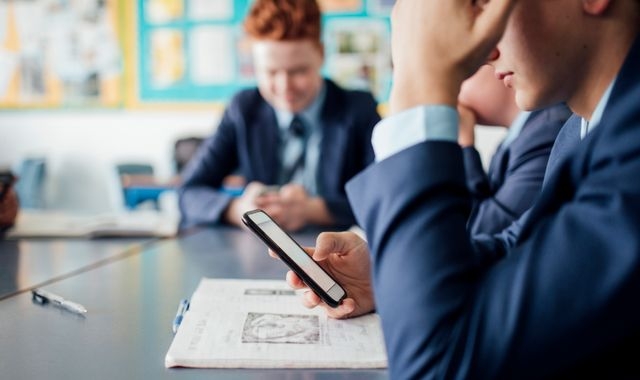 Banning phones in schools does not improve grades or mental health, new study finds