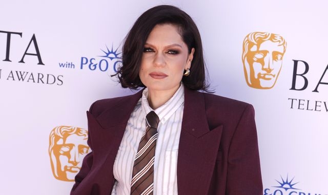 Jessie J diagnosed with early breast cancer