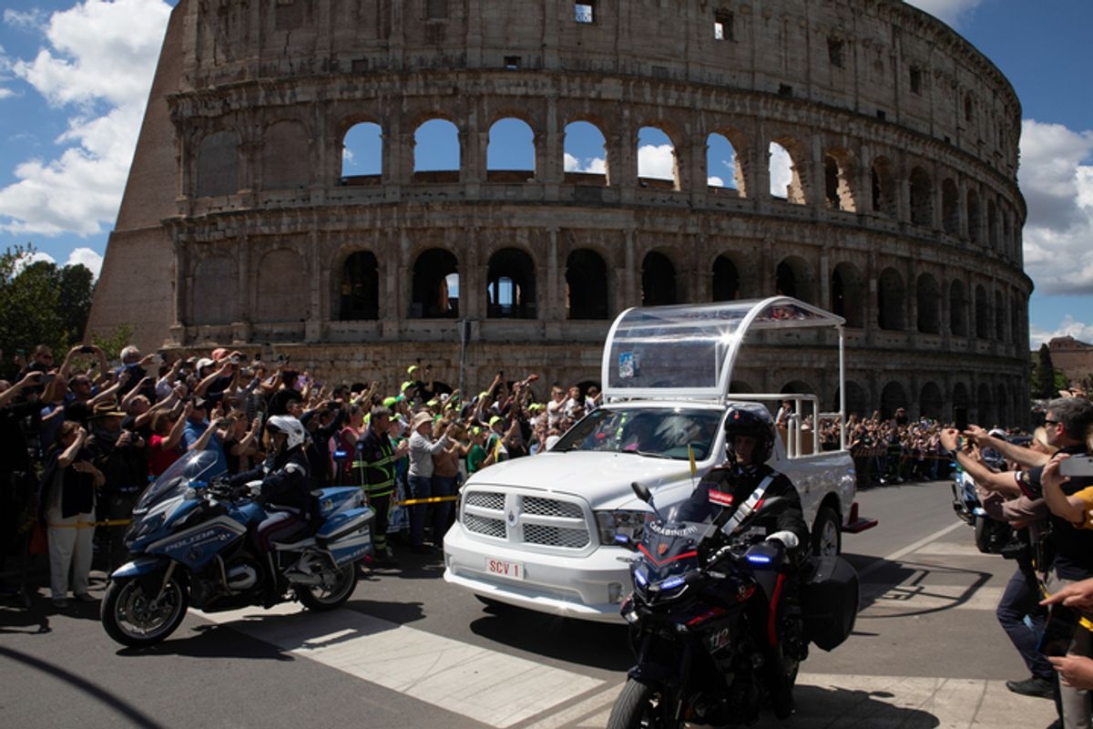 Fact Check: Pope Francis donated a popemobile to children of Palestine in a final act