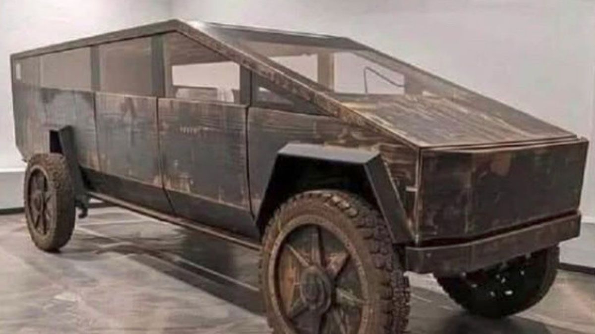 Fact Check: Photo shows Cybertruck-like 1930 Russian 'Tarantaika'?