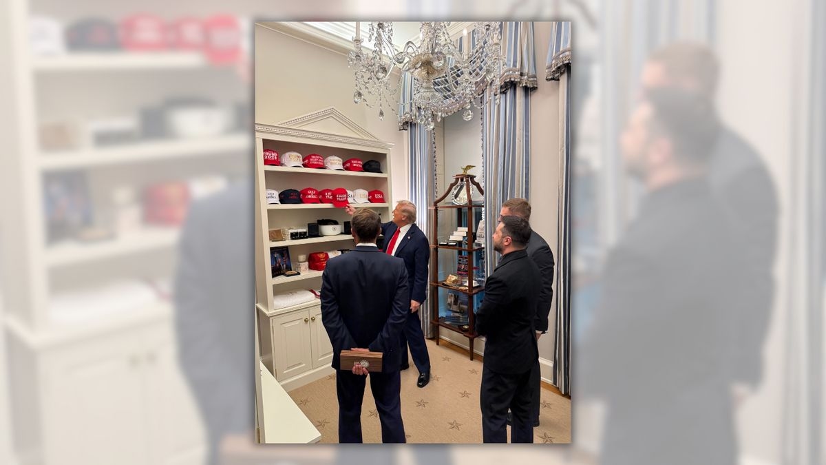 Don't buy claims Trump runs a White House MAGA gift shop