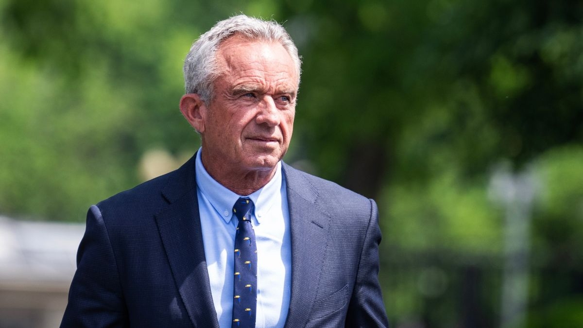 Fact Check: Yes, RFK Jr. took grandkids swimming in sewage-contaminated creek on Mother's Day 2025