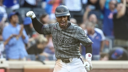 SEE IT: Mets show off new purple sleeves with City Connect uniform