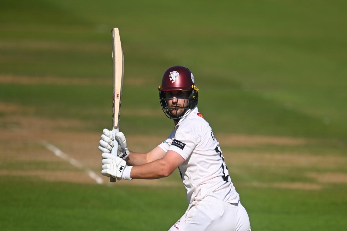 Somerset Men return to winning ways against Hampshire in the Blast