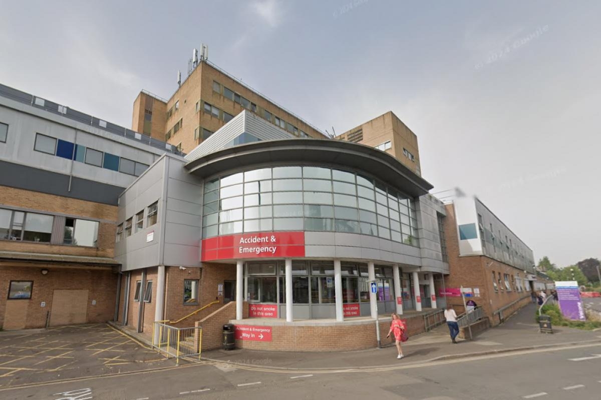 Petition to save Yeovil Maternity Unit from closure hits 4,000