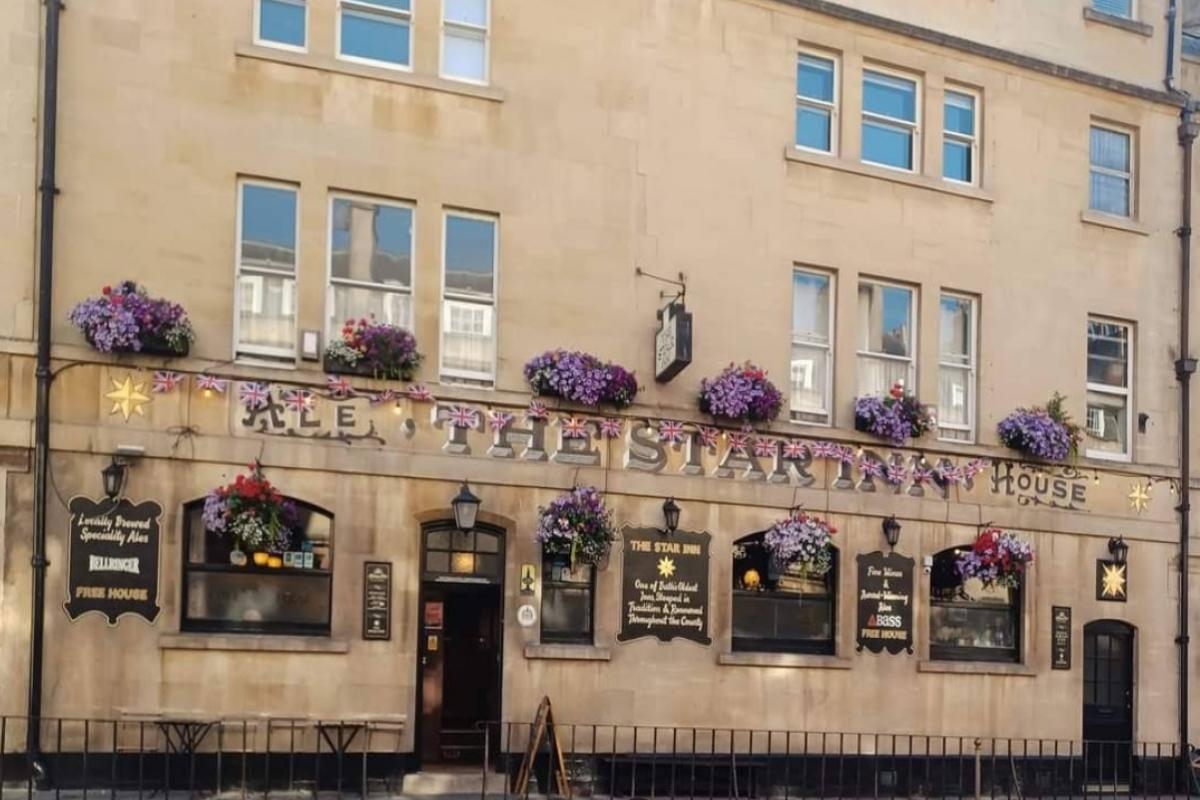 Pub expert ranks Somerset 'old gem' pub as one of the UK's best