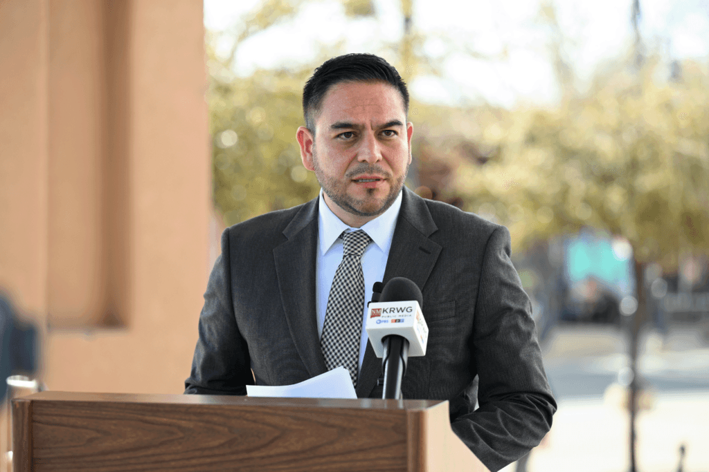 U.S. Rep. Vasquez re-introduces immigration detention oversight bill in Congress