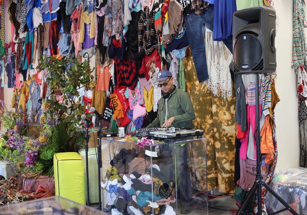 The Or Foundation, Suay Partner to Tackle Textile Waste in Ghana, L.A.
