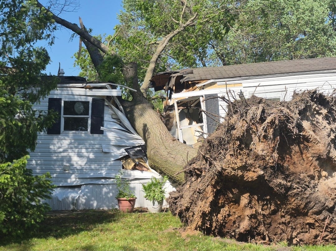 Severe weather does significant damage in LaPorte County, tears off half Amish Structures