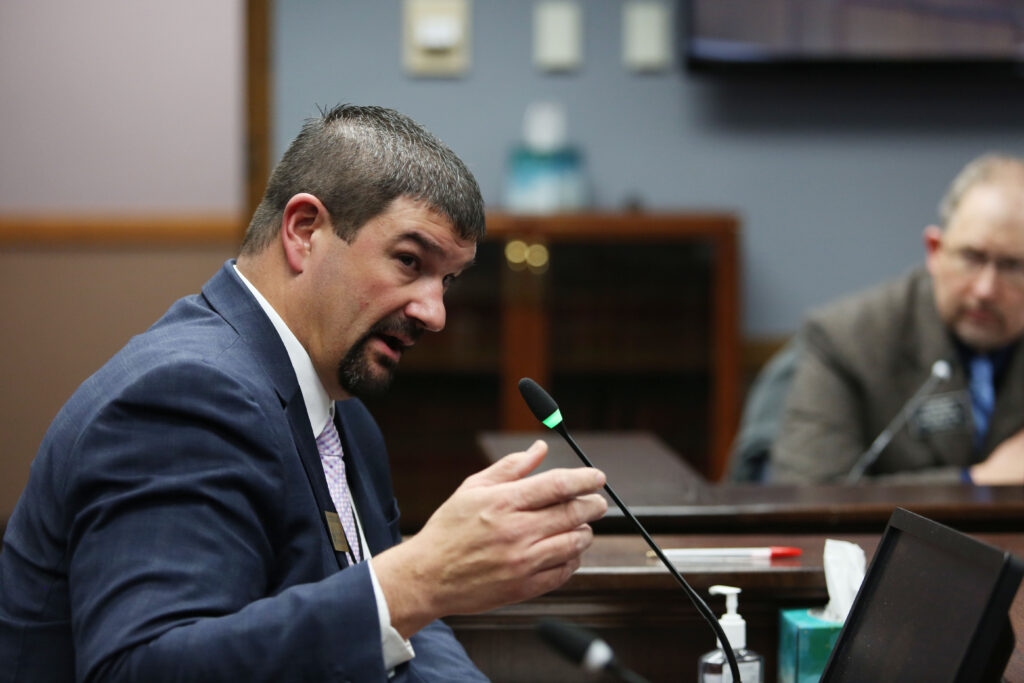 State seeks to capture $7 million by repealing credit for online sales tax filers