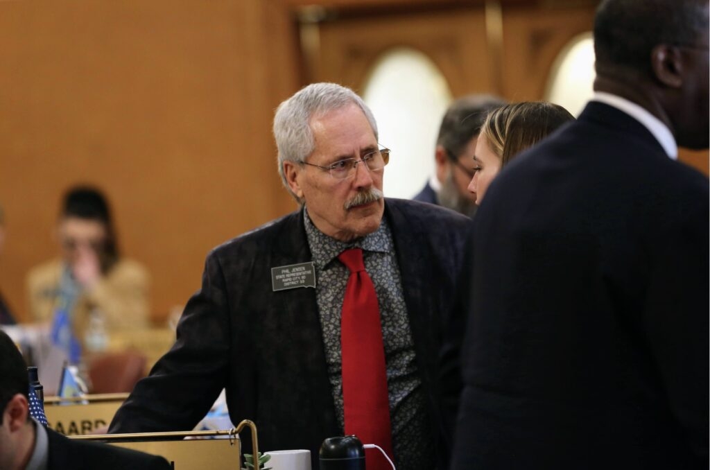 SD university students wouldn't be required to live on campus under committee-endorsed legislation
