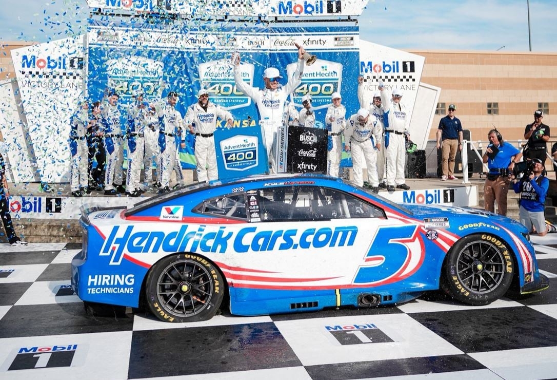 NASCAR results: Kyle Larson practically perfect at Kansas Speedway