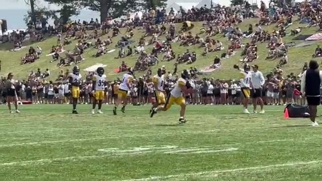 Steelers Sights & Sounds: Newly-Signed Woodside, Peat Get to Town