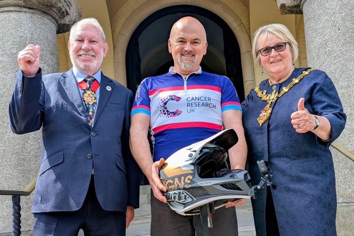 Cancer survivor to motorbike across Australia in ‘epic' challenge