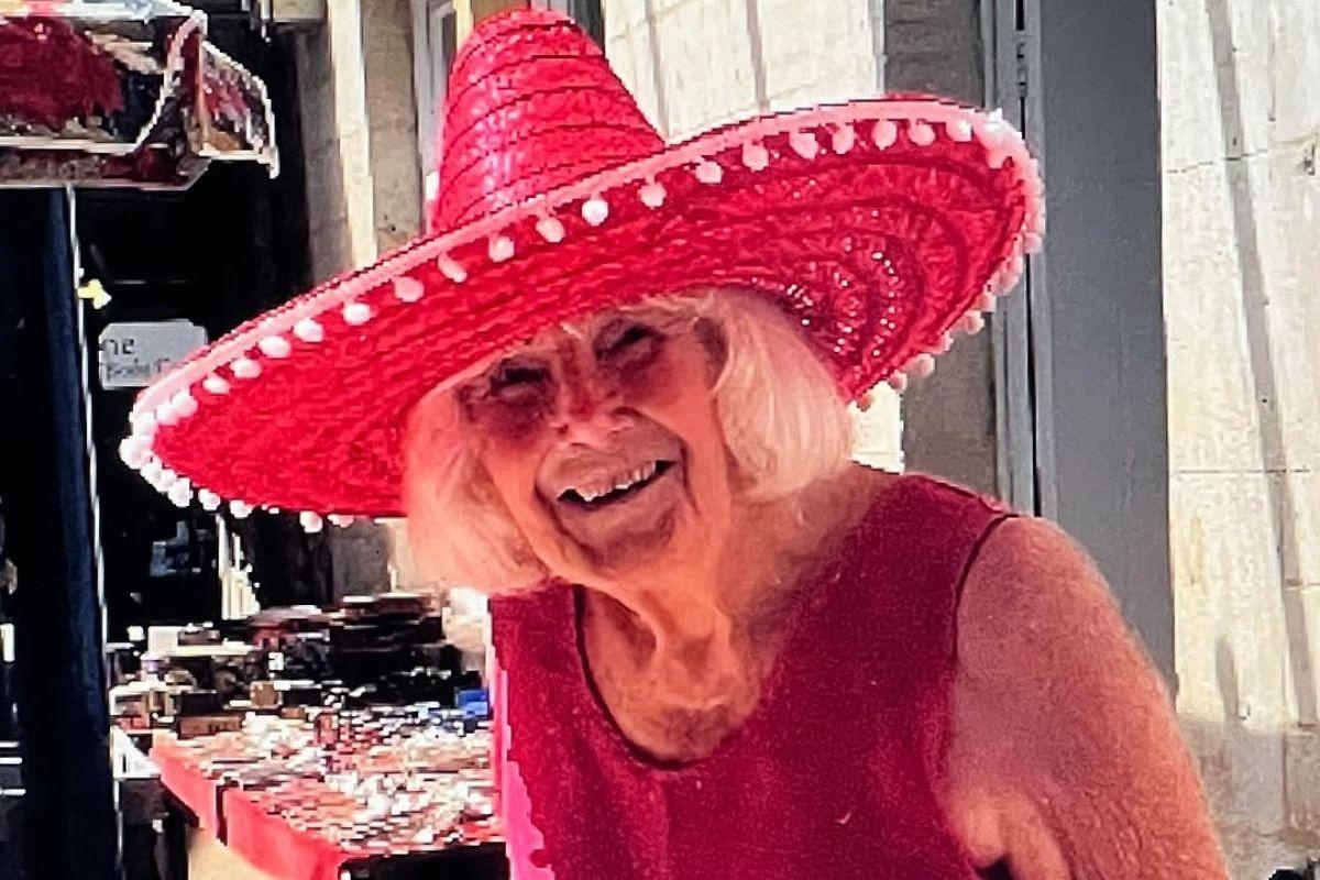 Tributes to legendary Stroud market stall trader who has died aged 93