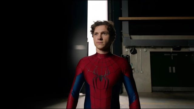 Spider-Man 4: Brand New Day's Suit Finally Revealed by Tom Holland