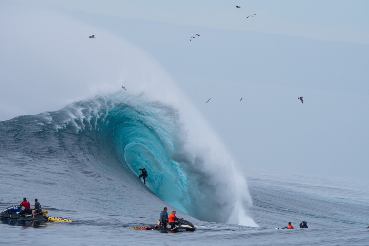 Could A New Big Wave Come from Underwater Mountains?