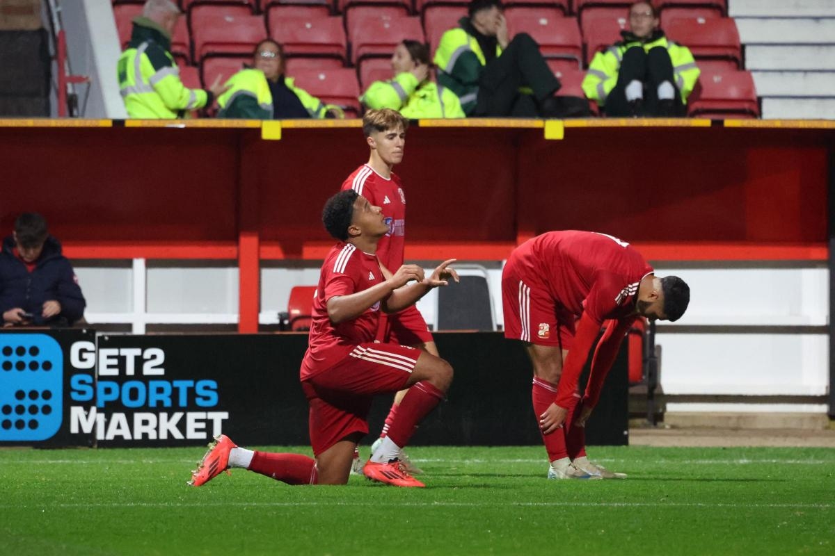Former Swindon youngster makes move to rival after trial period